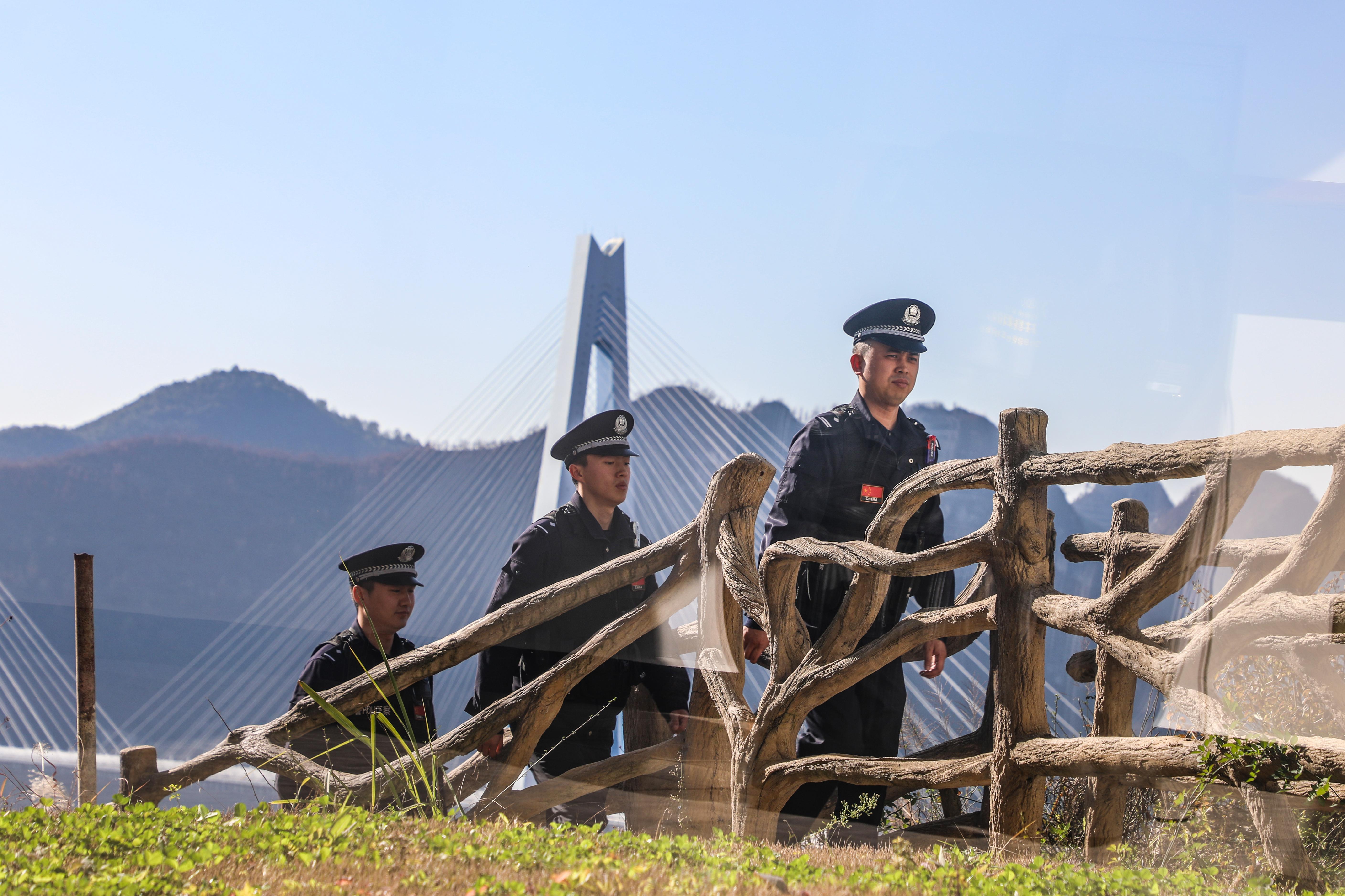 貴州平塘公安護(hù)航文旅產(chǎn)業(yè)“大發(fā)展”