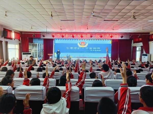 萊西公安：“畫”說反詐 “書”寫平安